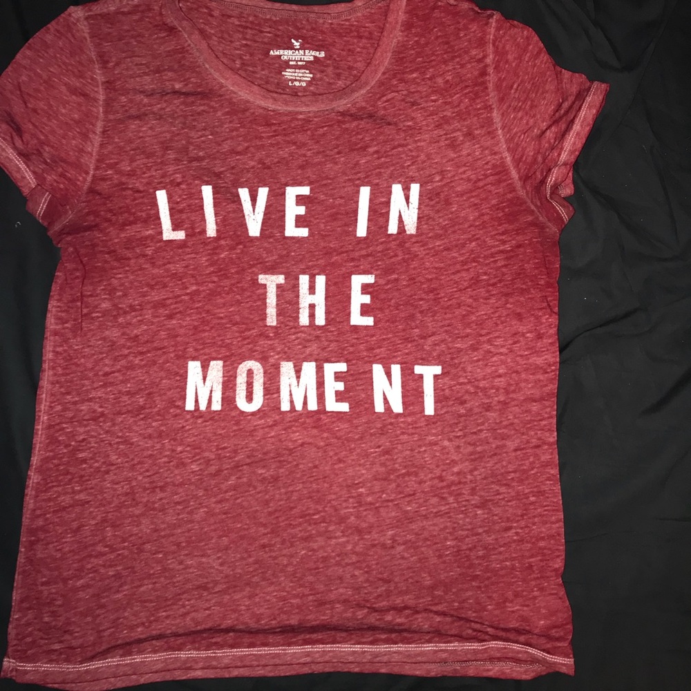 American Eagle tee